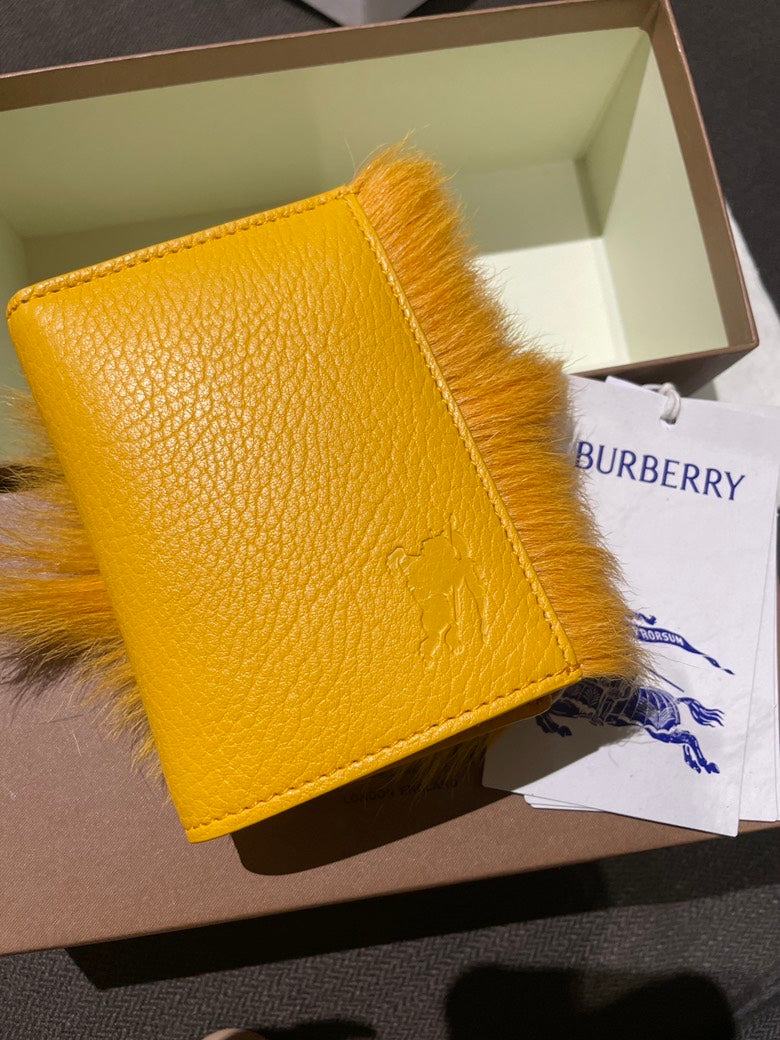 Burberry LS Compact Wallet Mimosa ‚Äì Fur Wallet