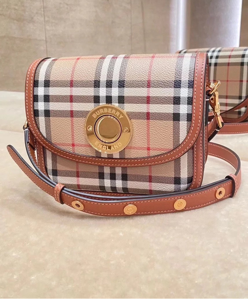 Burberry elizabeth messenger bag beige check