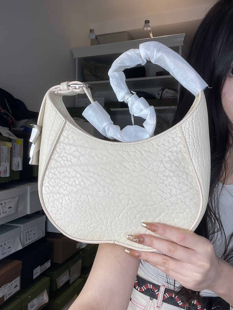 Burberry Chess Shoulder Bag in Cream Leather - Vintage Designer Handbag