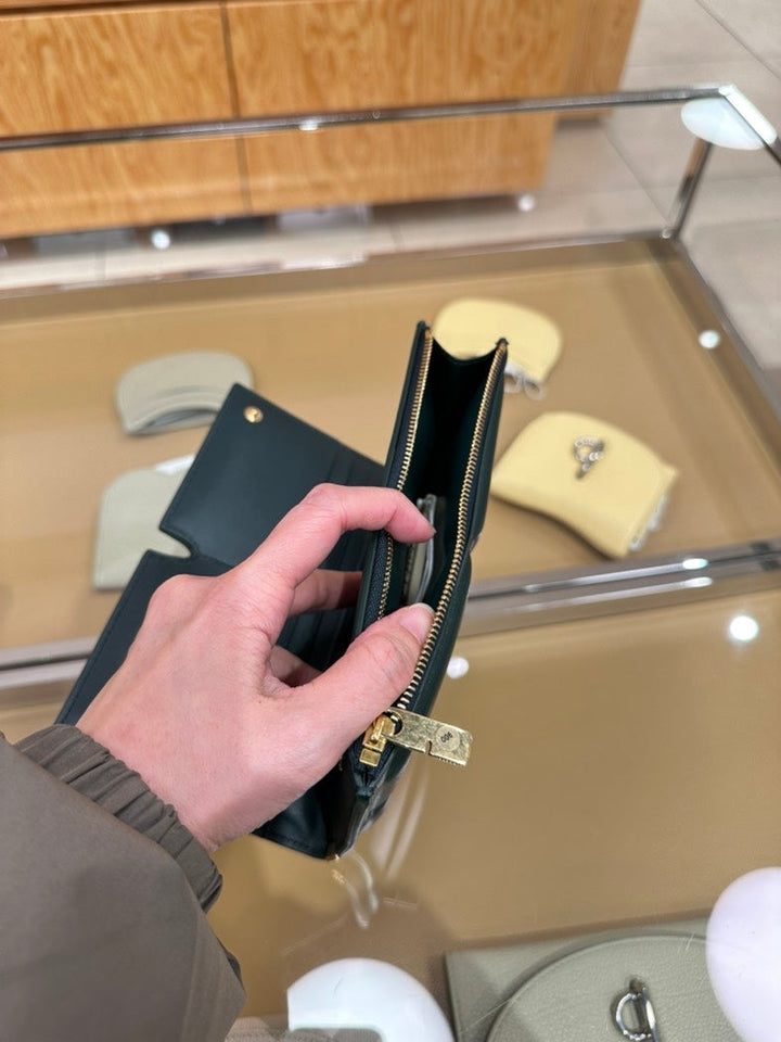 Burberry LS Snip Large Bifold in Forest Green Leather Wallet