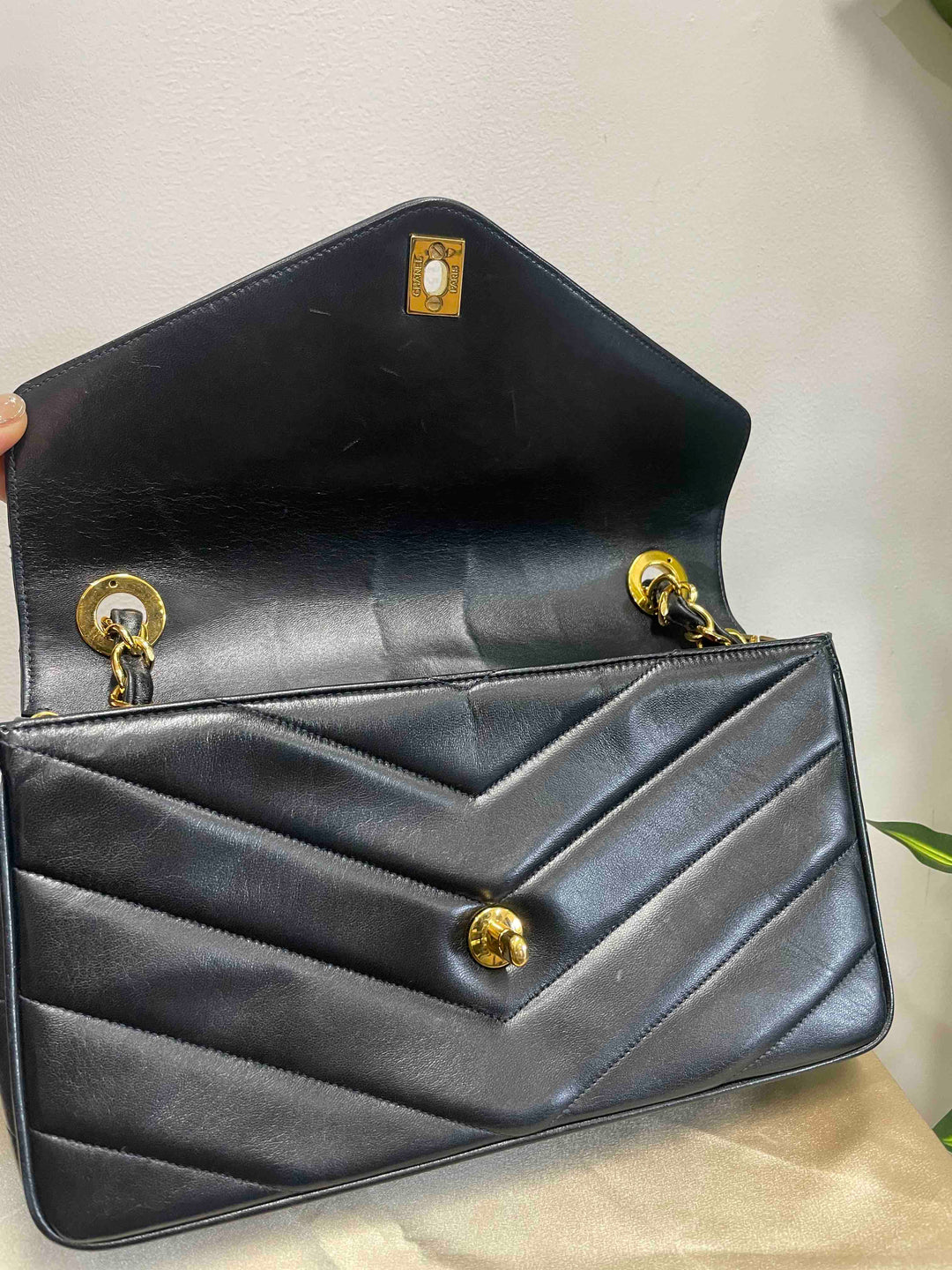Top Quality Chanel ChainBag Classic Black Leather Shoulder Bag