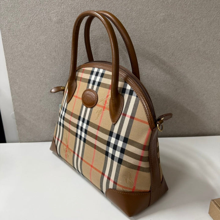 Burberry Canvas Leather Handbag O274302 in Classic Plaid Beige, Top Handle Bag