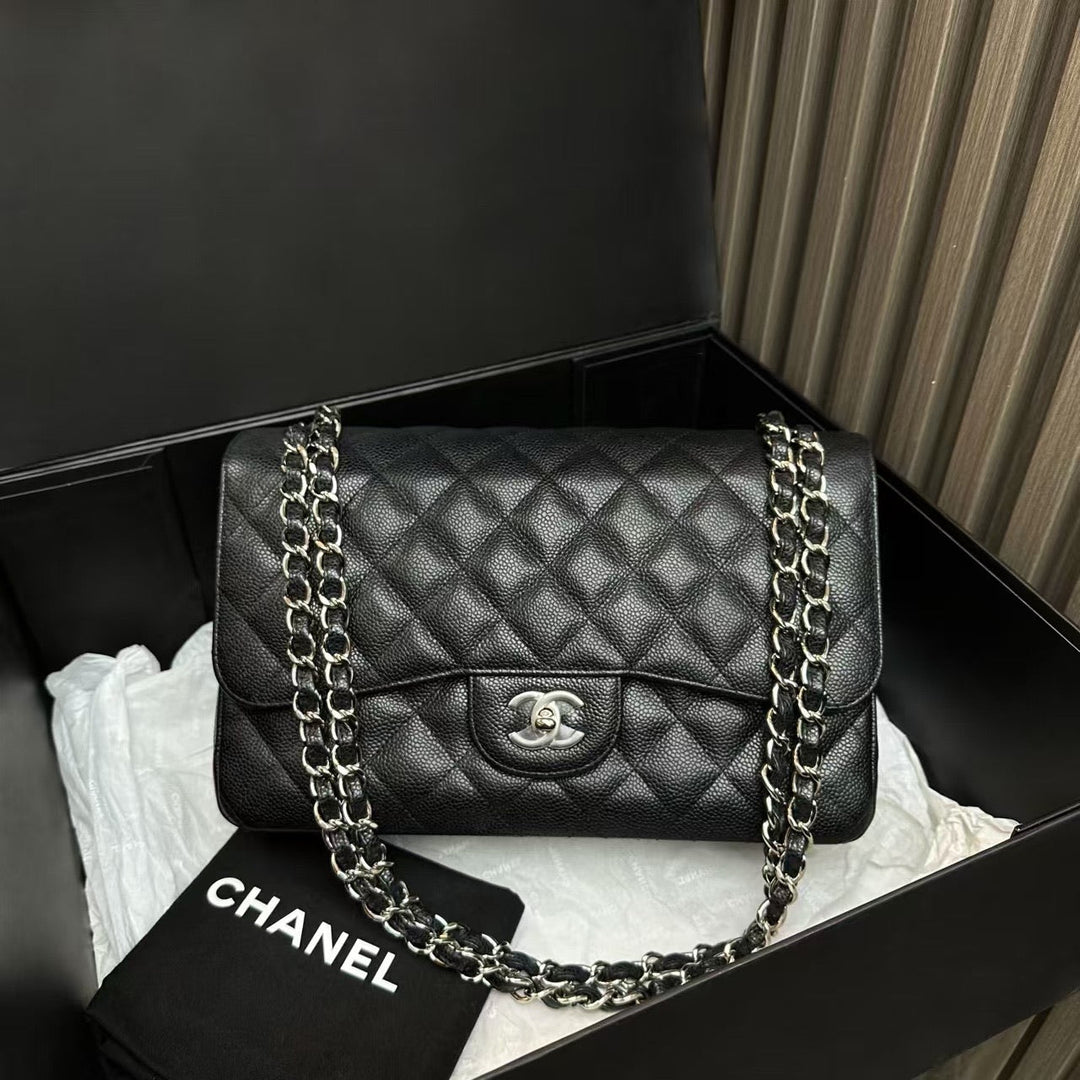 Top Quality Chanel Classic Flap Black Leather Shoulder Bag