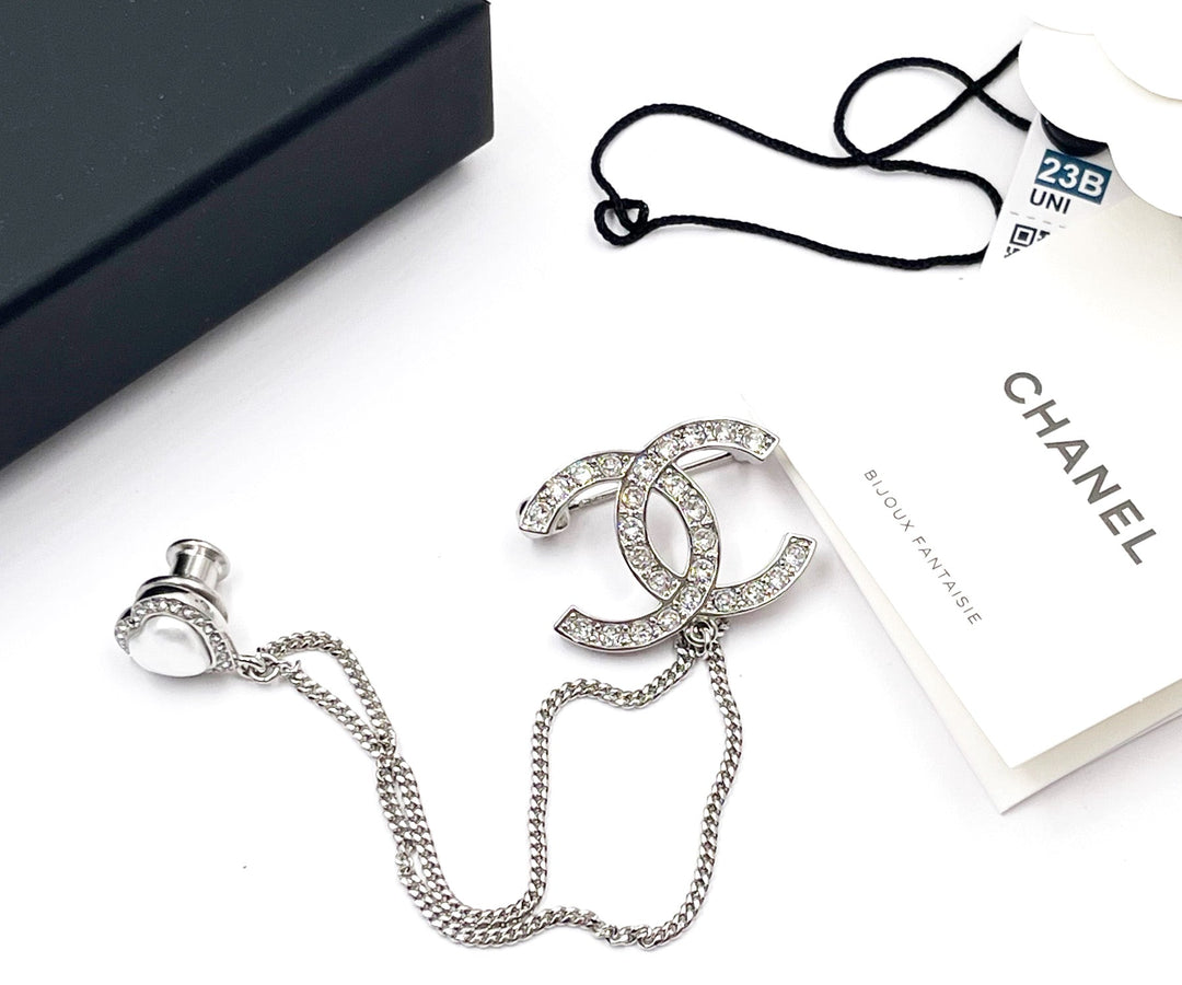 Chanel Brand New Silver CC crystal Heart Pin Link Brooch