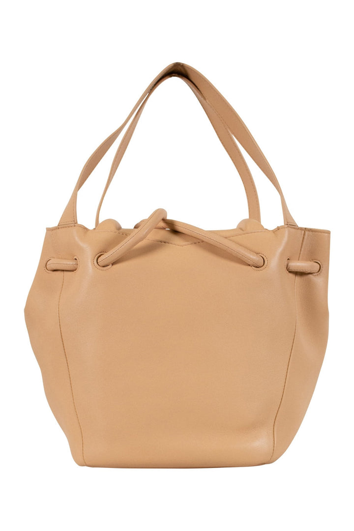 Bottega veneta Sand leather Beak V drawstring shoulder bag