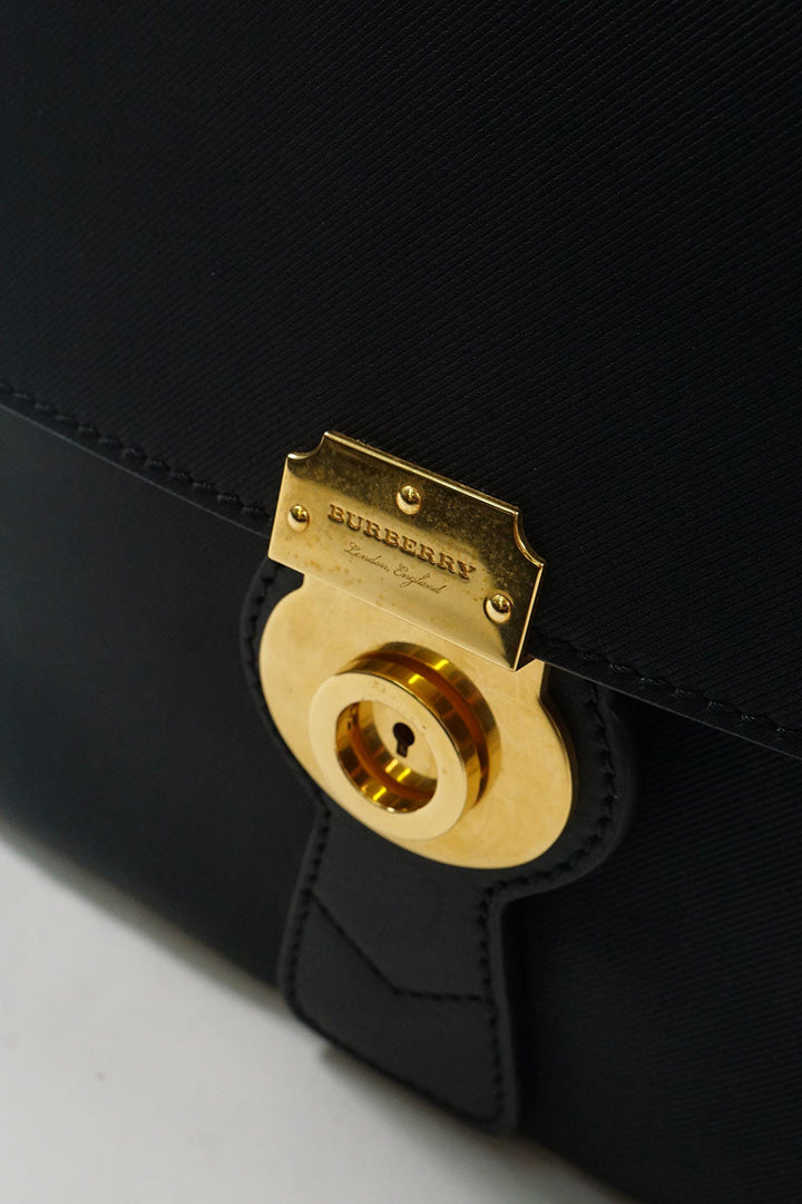 Top Quality Burberry Black Medium Trench Leather DK88 Top Handle Bag with detachable shoulder strap