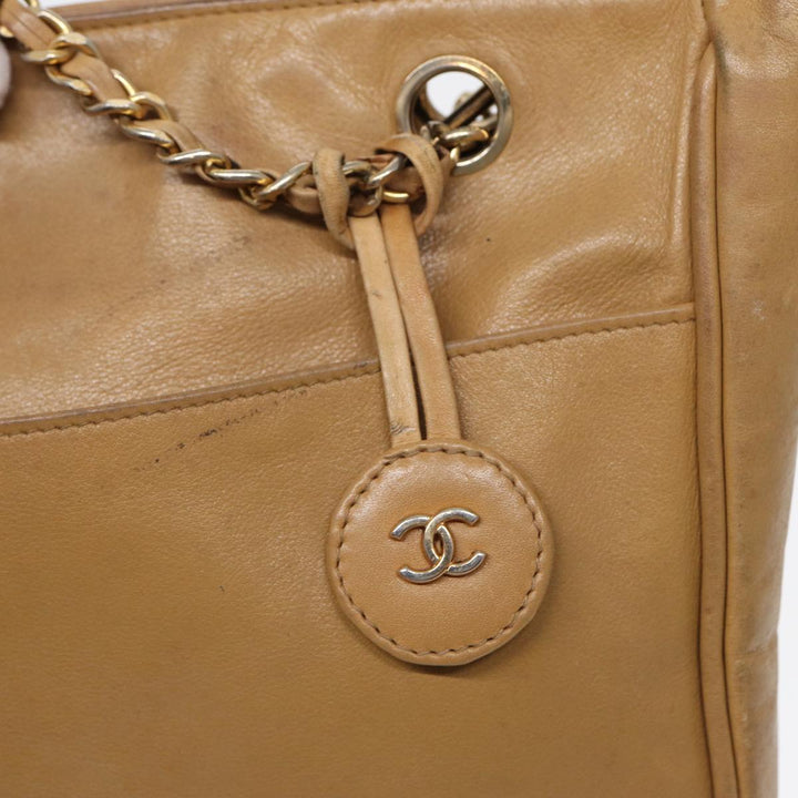 Top Quality Chanel Matelasse Chain Shoulder Bag Leather Beige Gold CC Auth yb672