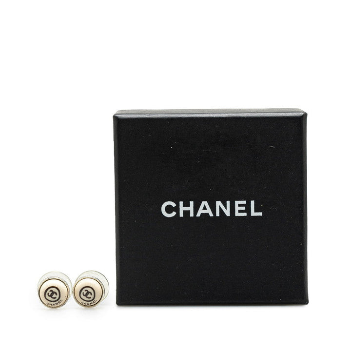 Top Quality Chanel Coco Mark Round Earrings Silver Metal