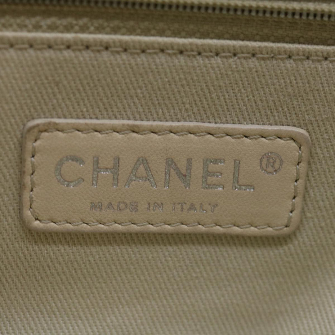 Top Quality Chanel Matelasse Chain Shoulder Bag Leather White CC Auth yk10764