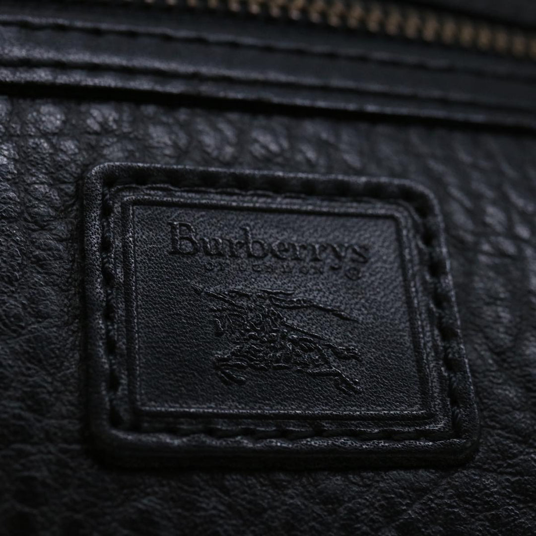 BurberrySs Clutch Bag Leather Black Auth yk11126
