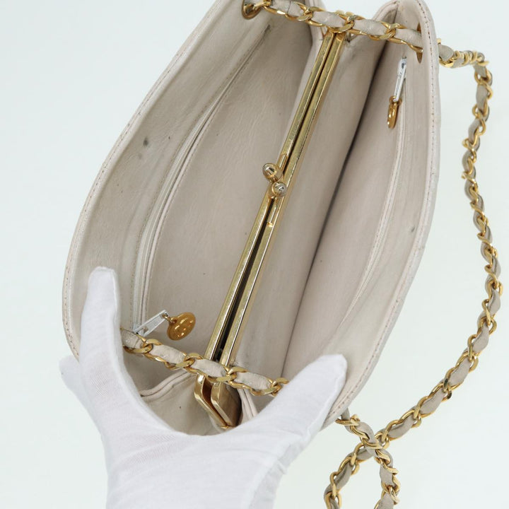Chanel V Stitch Chain Hand Bag Leather White CC Auth yk14103