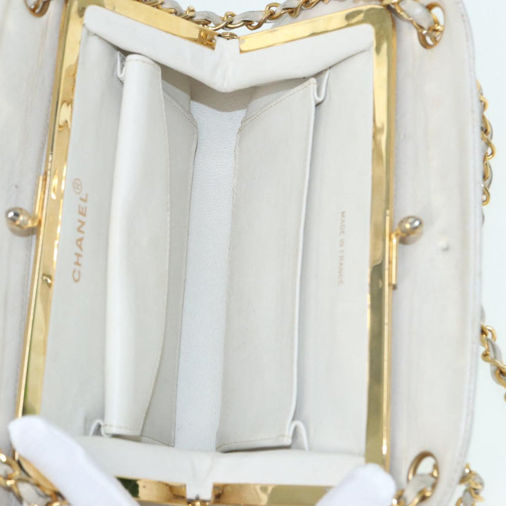 Chanel V Stitch Chain Hand Bag Leather White CC Auth yk14103