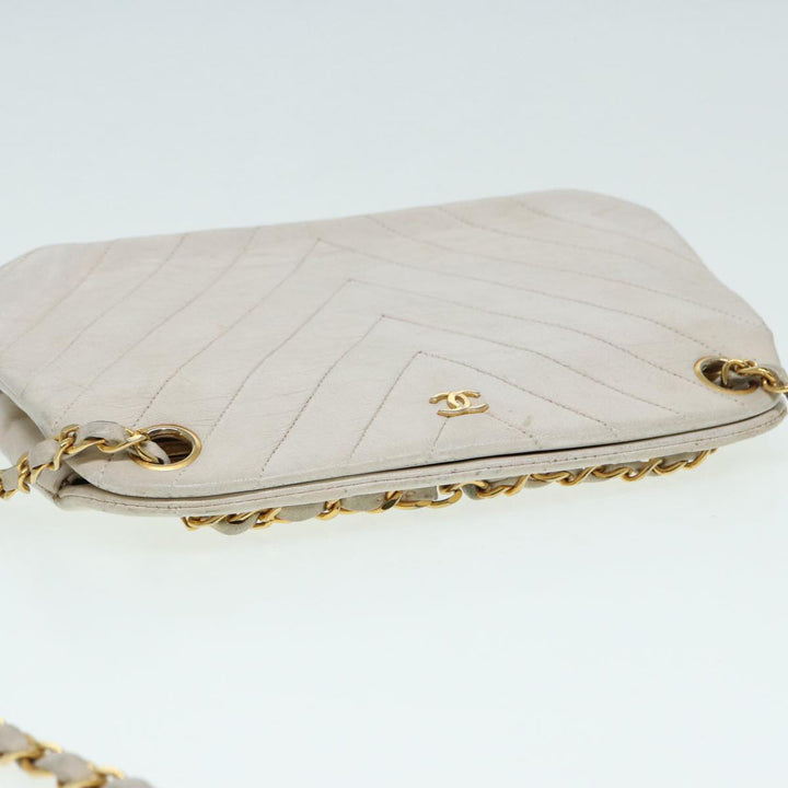 Chanel V Stitch Chain Hand Bag Leather White CC Auth yk14103