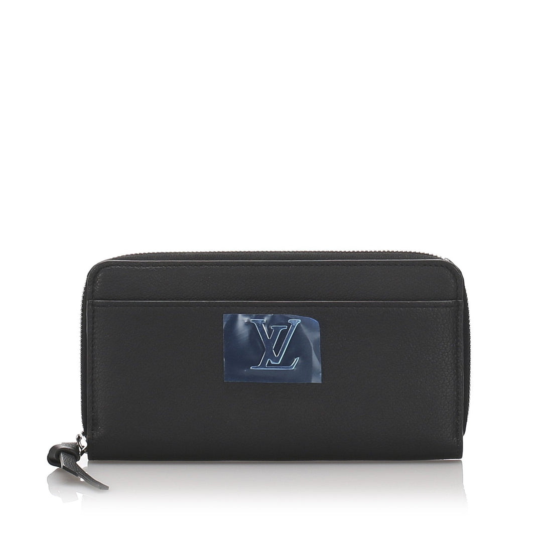 Pre-Loved Louis Vuitton Black Calf Leather Lockme Zippy Wallet Spain