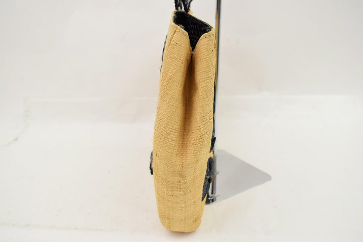 Indistinguishable  Fendi Hand Bag Beige Straw (SHC1-14703)