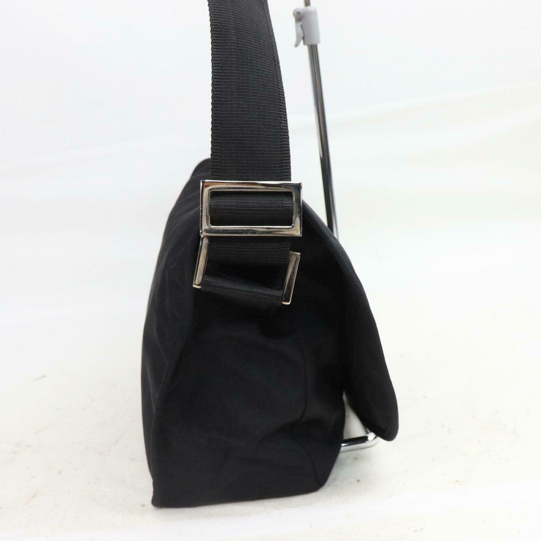 Indistinguishable  Fendi Shoulder Bag Black Nylon (SHC1-14939)