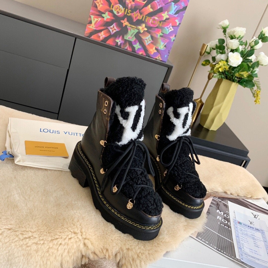 women  leather boot shoes ,  size 35-41, SS110-71
