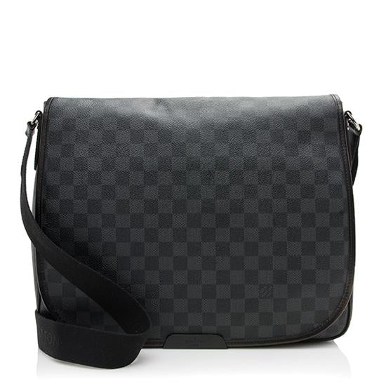 Louis Vuitton Damier Graphite Daniel GM Messenger Bag