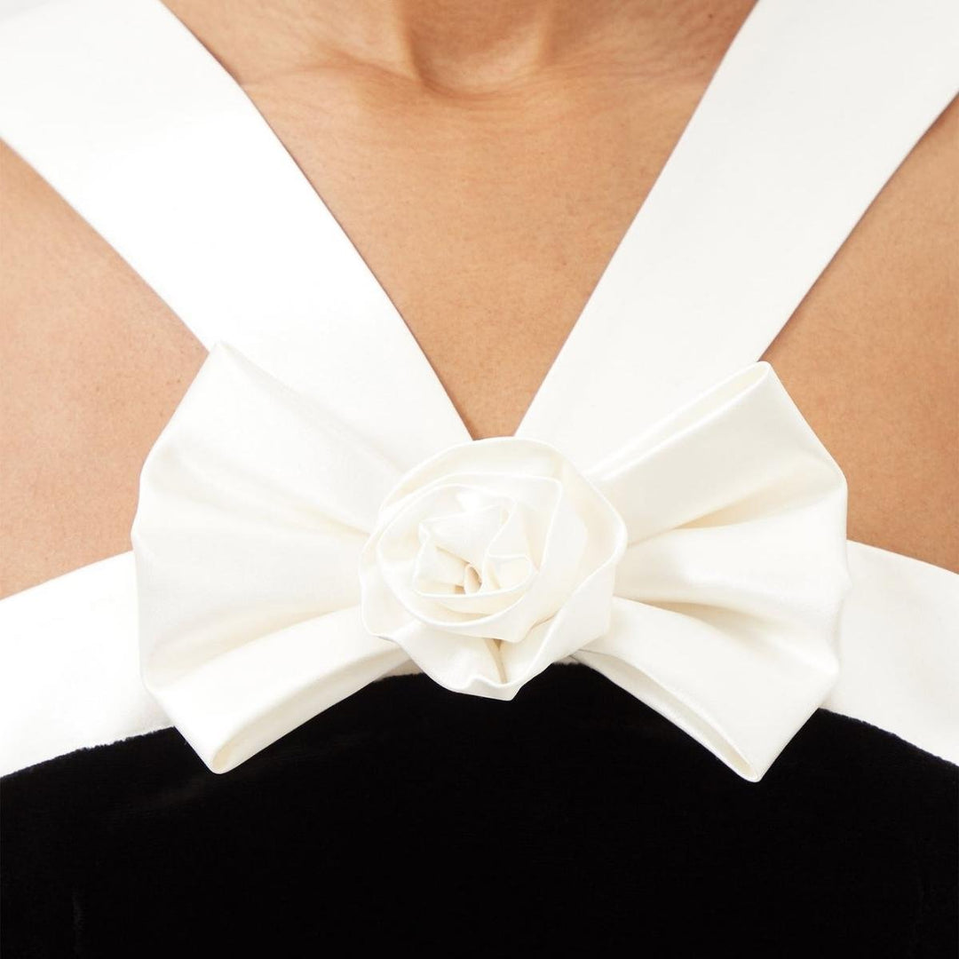 Bow-appliqué velvet dress