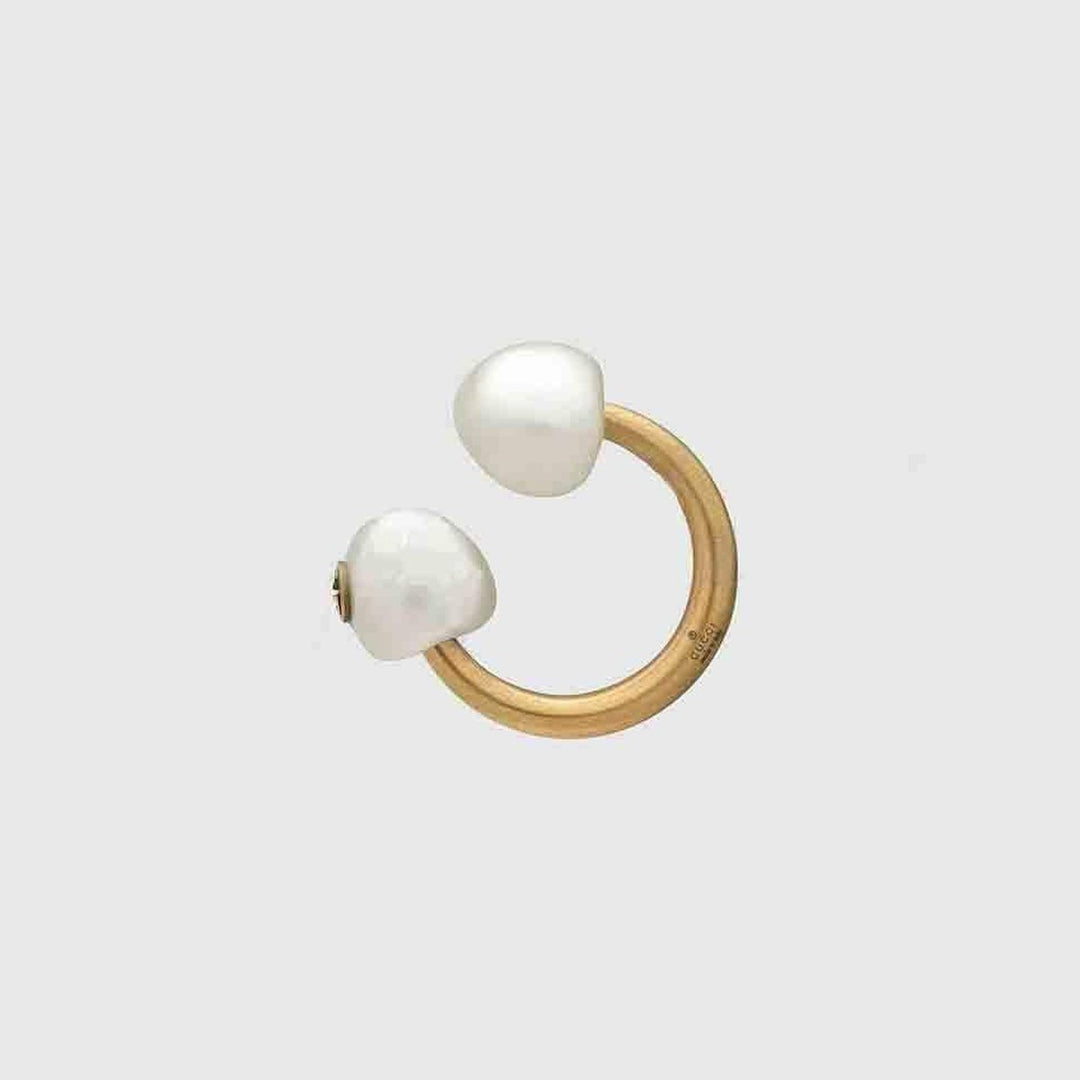 Single Earring with Pearls in Gold
