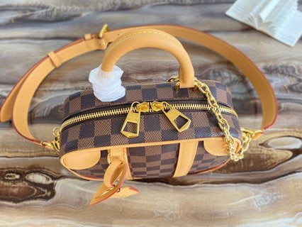 Louis Vuitton Valisette Soupe BB Bag
