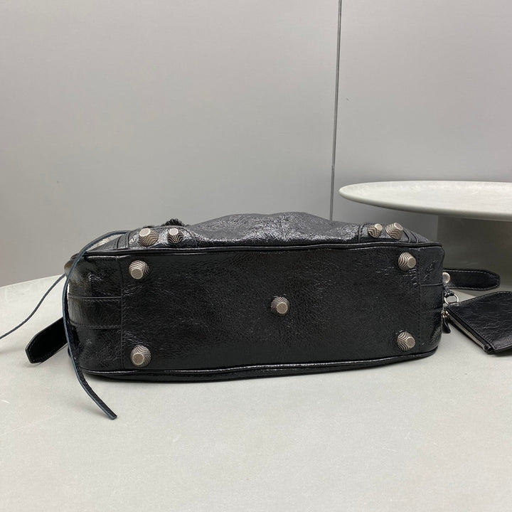 Balenciaga Le Cagole Medium Bag