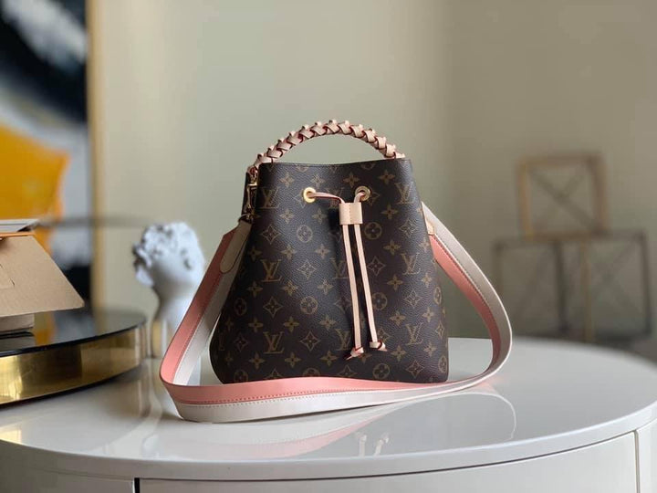 Louis Vuitton NeoNoe MM Bag