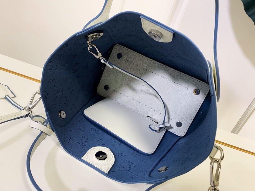 Louis Vuitton Hina PM Bag