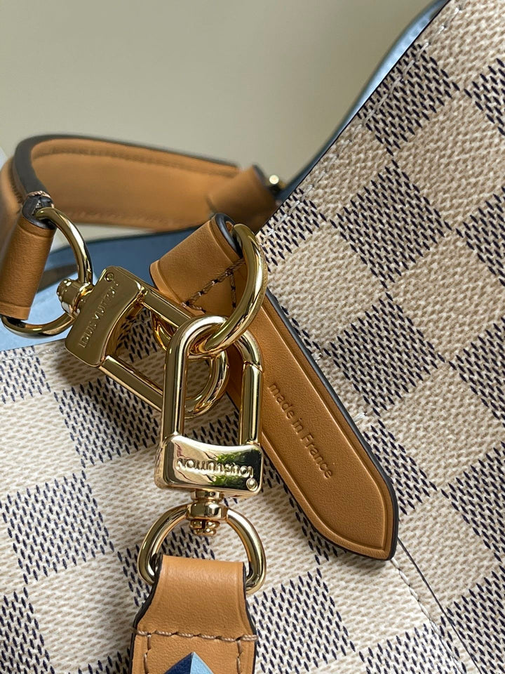 Louis Vuitton NeoNoe MM Bag