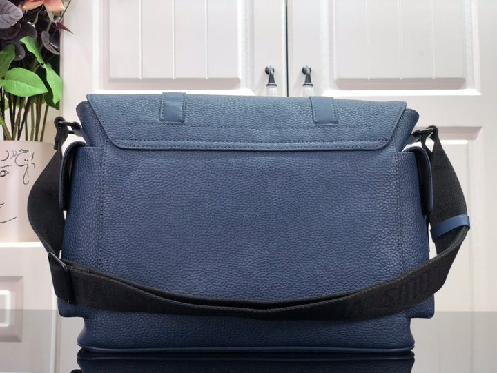 Louis Vuitton Christopher Messenger Bag