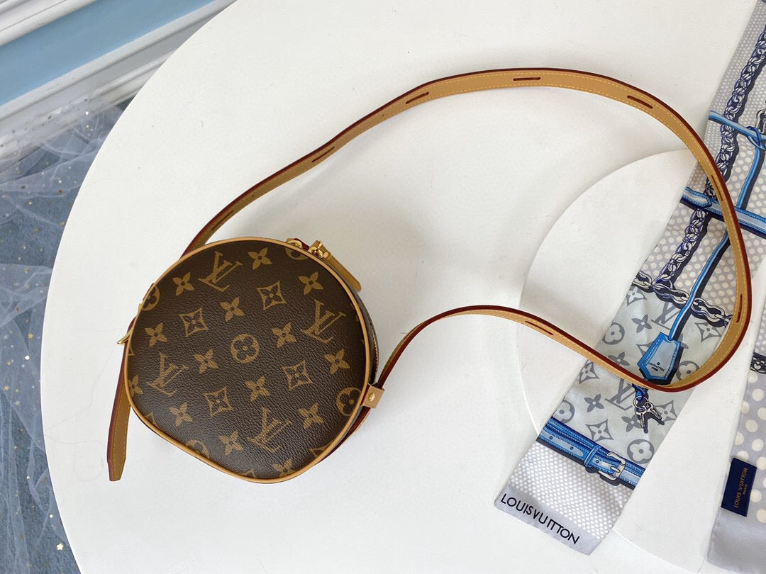 Louis Vuitton Boite Chapeau Souple PM Bag