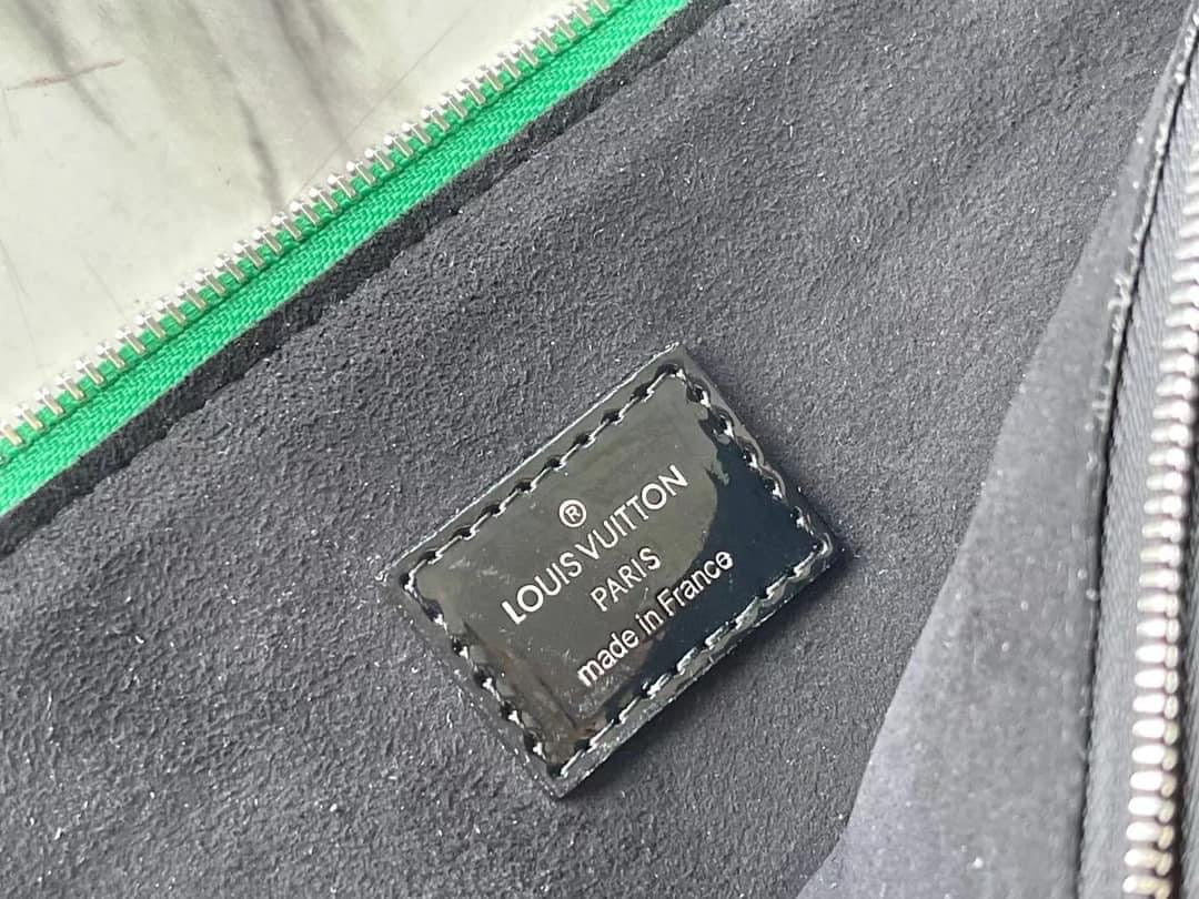 Louis Vuitton Coussin MM Bag