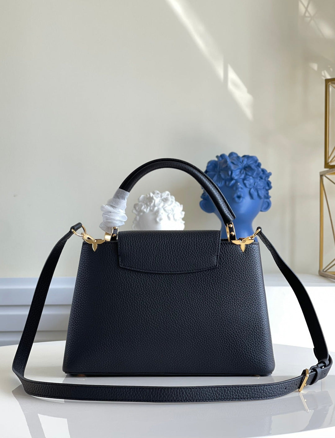 Louis Vuitton Capucines MM Bag