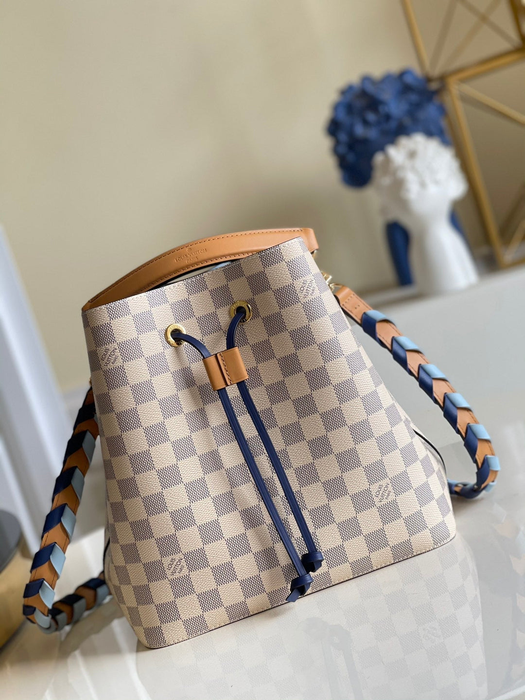 Louis Vuitton NeoNoe MM Bag
