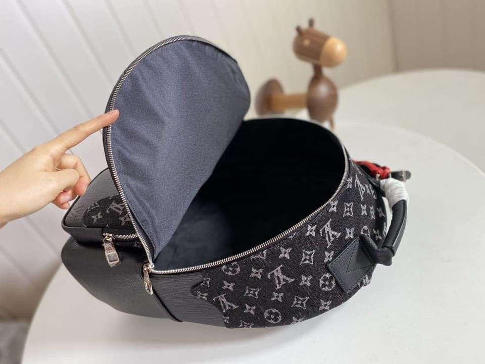 Louis Vuitton Backpack Multipockets
