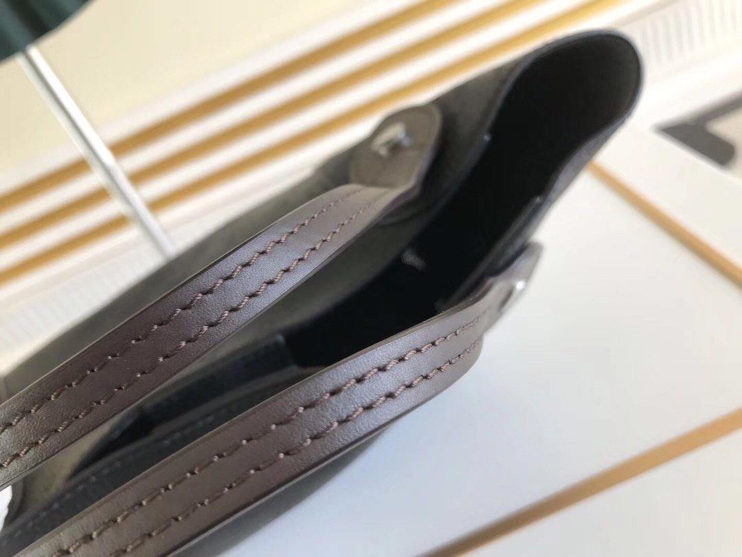 Louis Vuitton Hina PM Bag