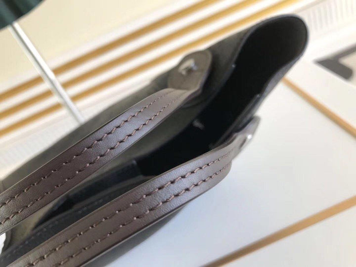 Louis Vuitton Hina PM Bag