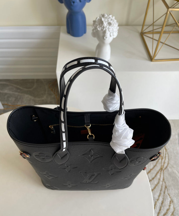 Louis Vuitton Neverfull MM Bag