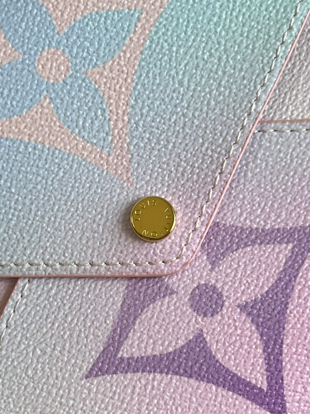 Louis Vuitton Kirigmai Pochette Bag