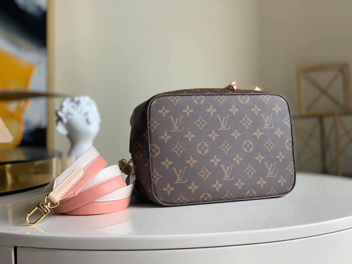 Louis Vuitton NeoNoe MM Bag