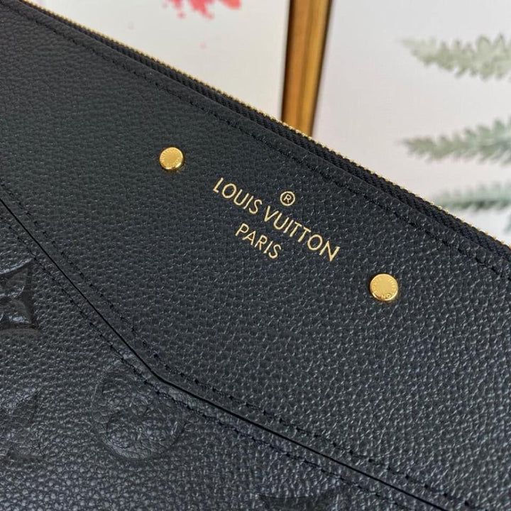 Louis Vuitton Daily Pouch