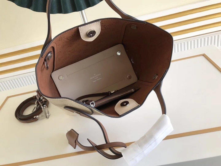 Louis Vuitton Hina PM Bag
