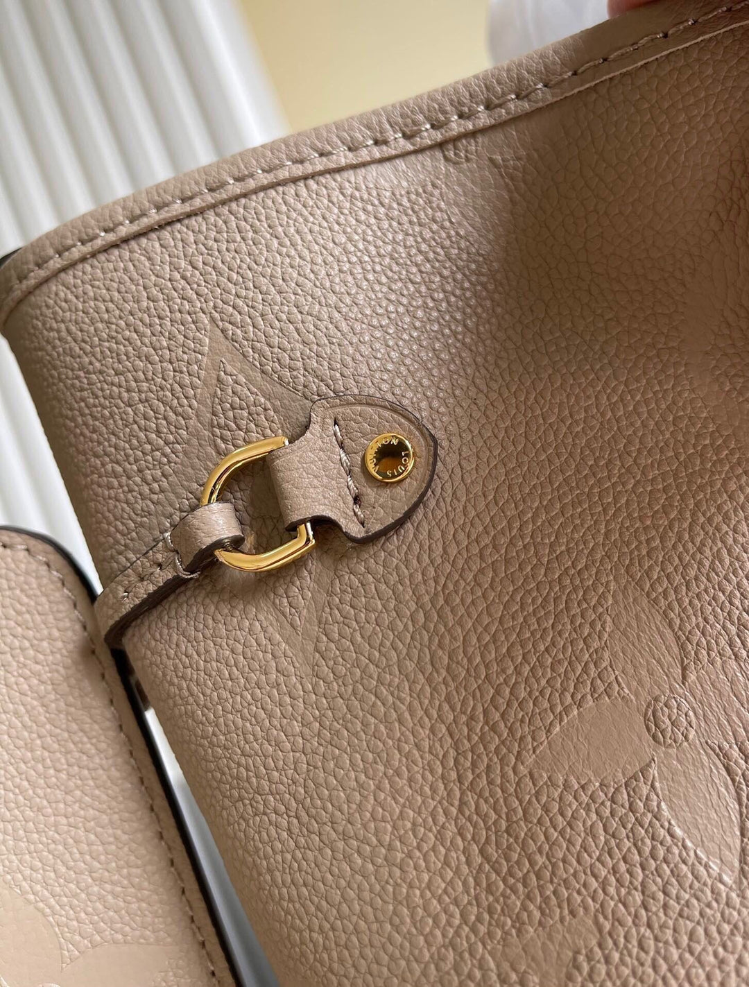 Louis Vuitton Neverfull MM Bag