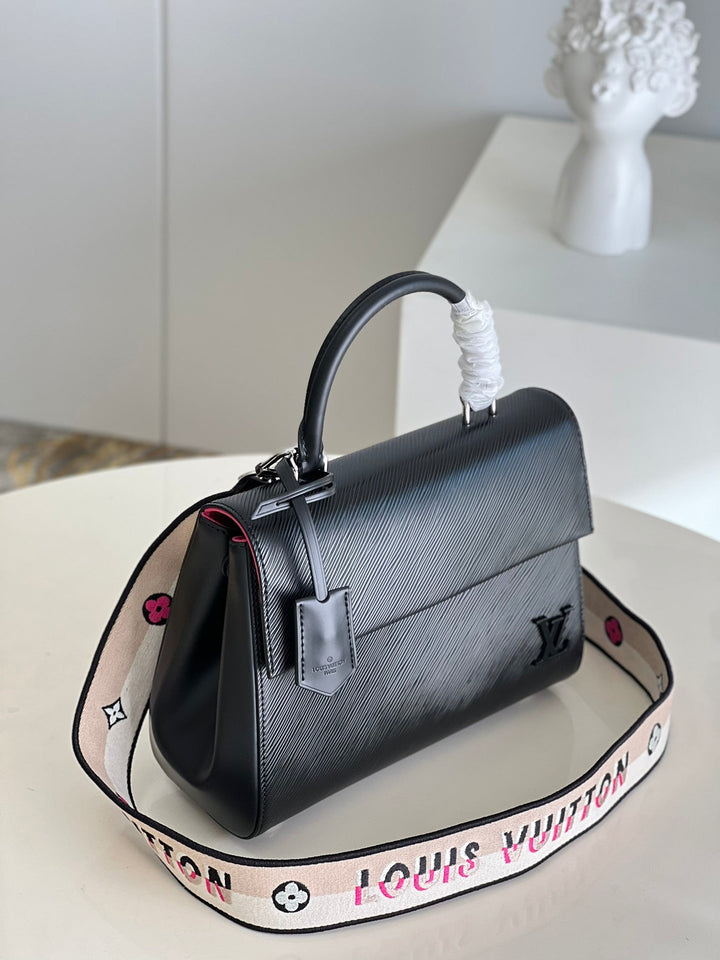 Louis Vuitton Cluny BB Bag