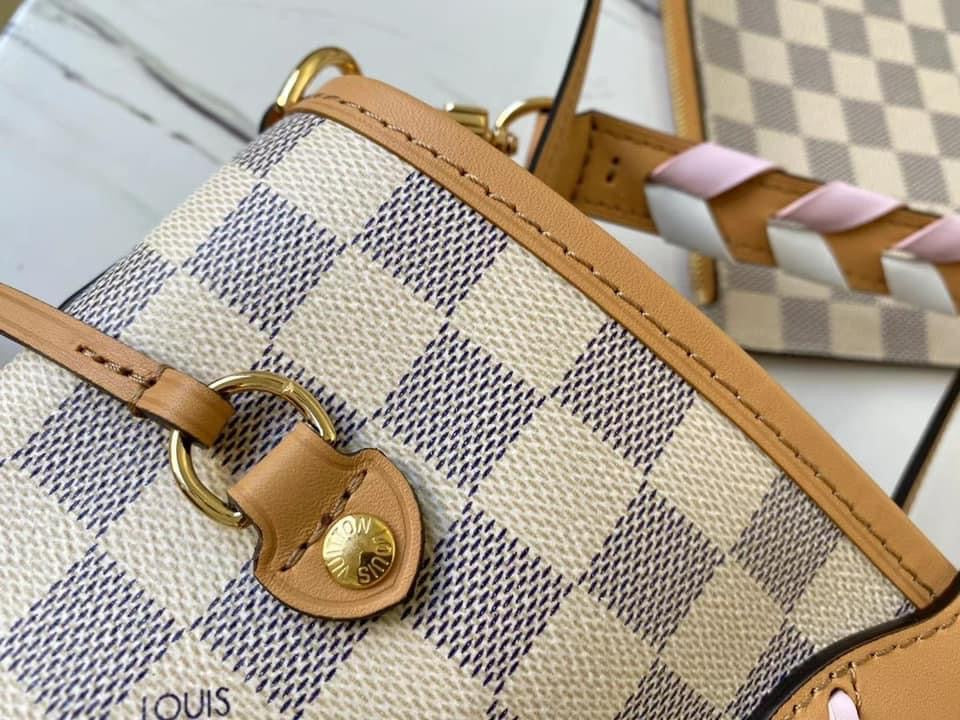 Louis Vuitton Neverfull MM Bag