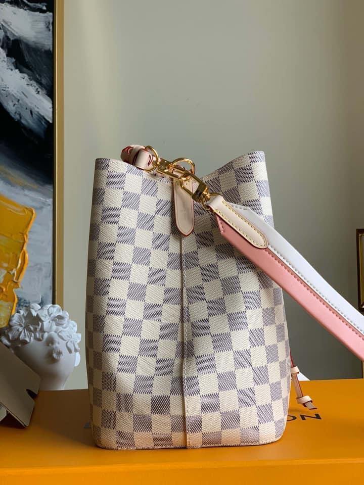 Louis Vuitton NeoNoe MM Bag