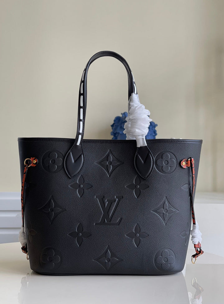 Louis Vuitton Neverfull MM Bag