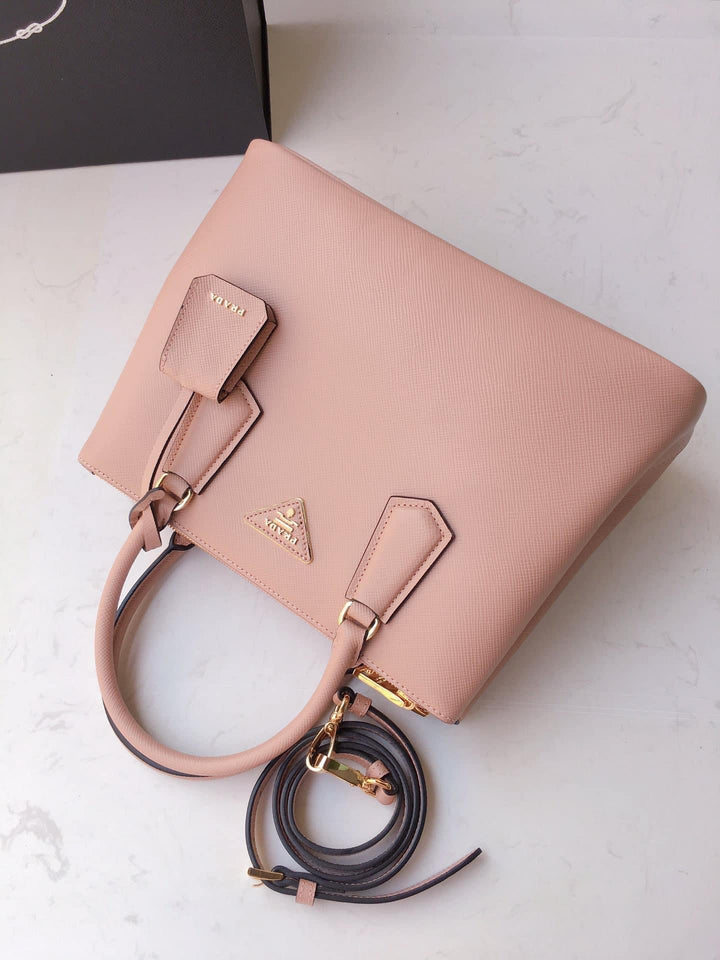 Prada Galleria Saffiano leather Medium  bag