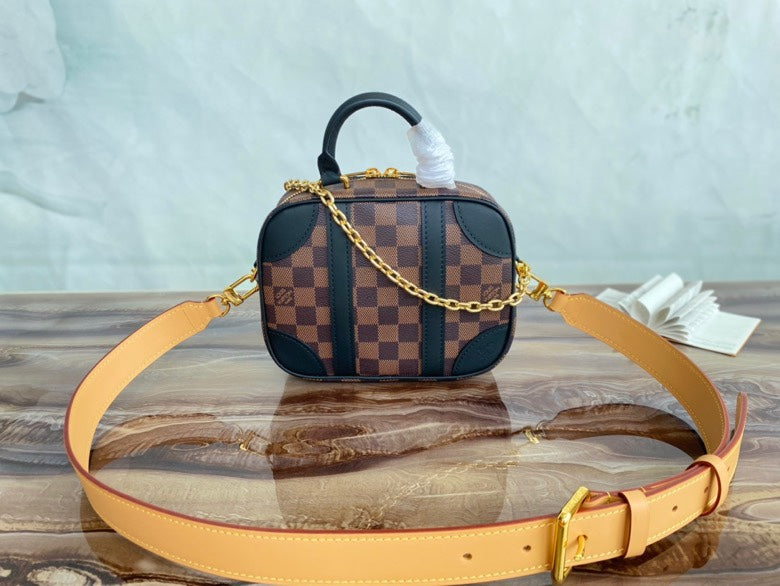 Louis Vuitton Valisette Soupe BB Bag
