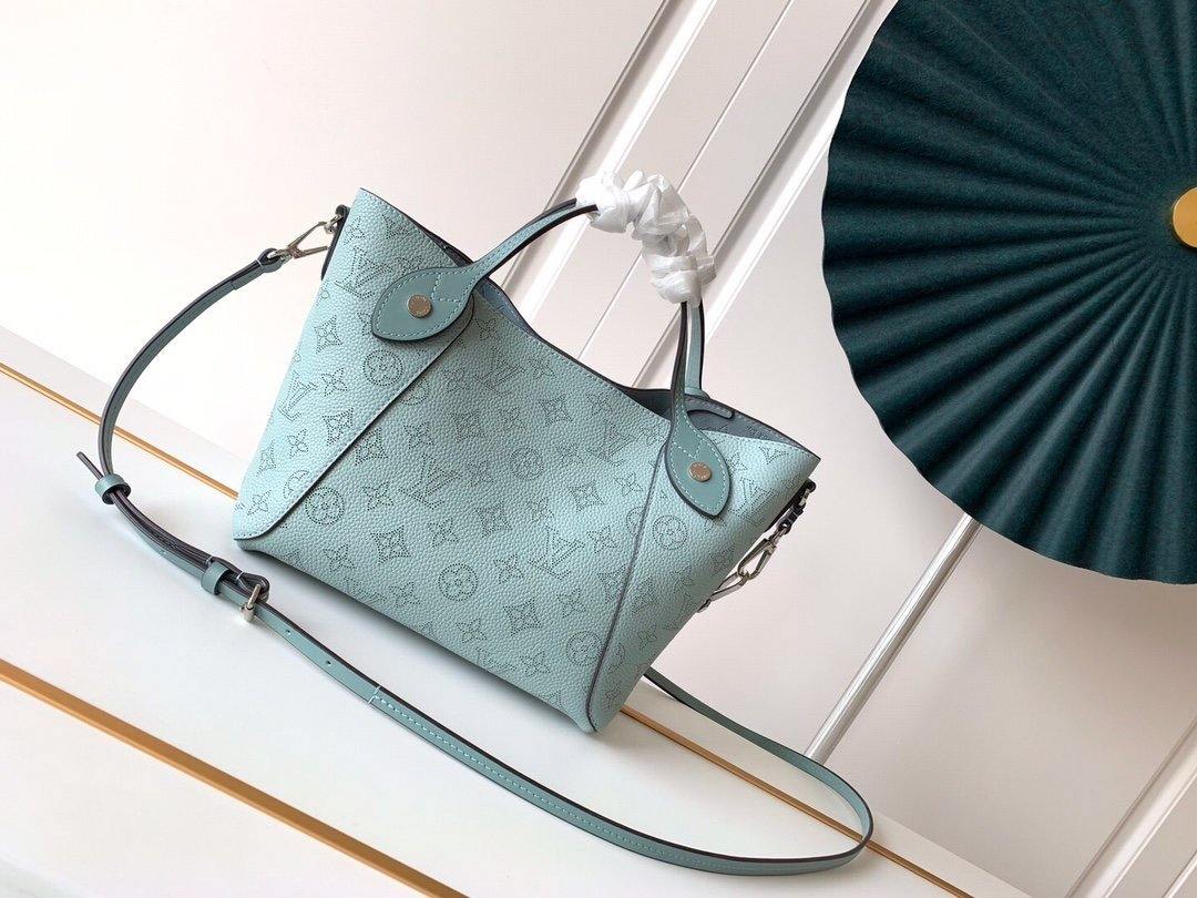 Louis Vuitton Hina PM Bag